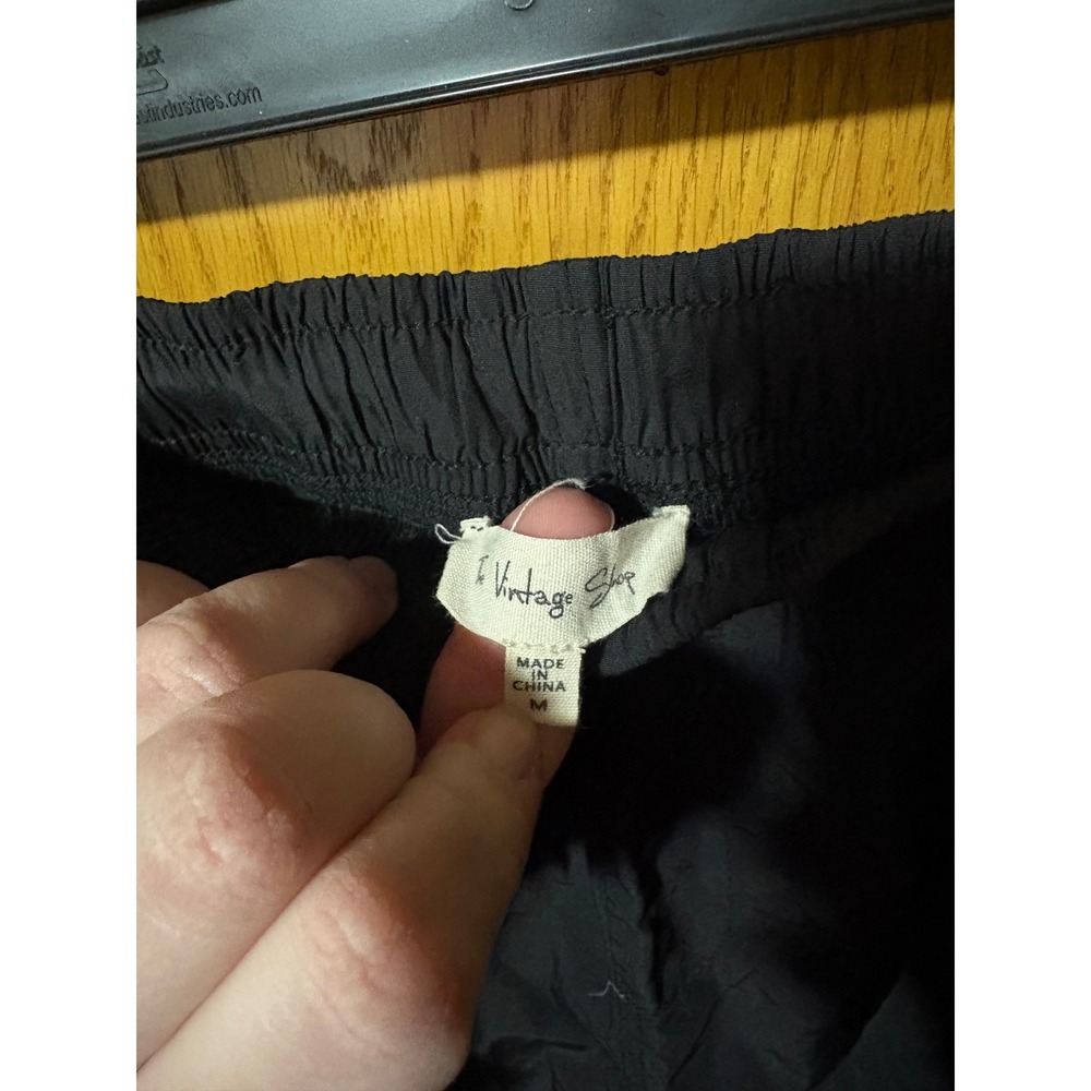 A Vintage Shop Black Nylon Parachute Pants Cargo Joggers Bungee Waist M 7/8-29 - Picture 3 of 8